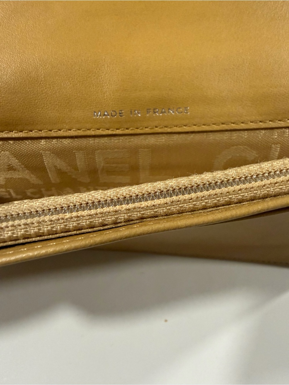 ✨ Authentic Chanel Icon Lucky Symbols Bi-Fold long wallet ✨ w/Entrupy COA - Picture 6 of 13
